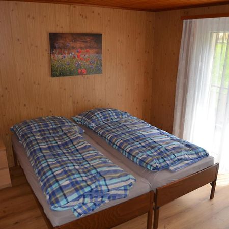 Grosse, Schoene Wohnung Im Gruenen Brig Exterior foto