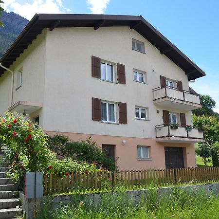 Grosse, Schoene Wohnung Im Gruenen Brig Exterior foto